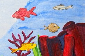 Les petits poissons dans l'eau